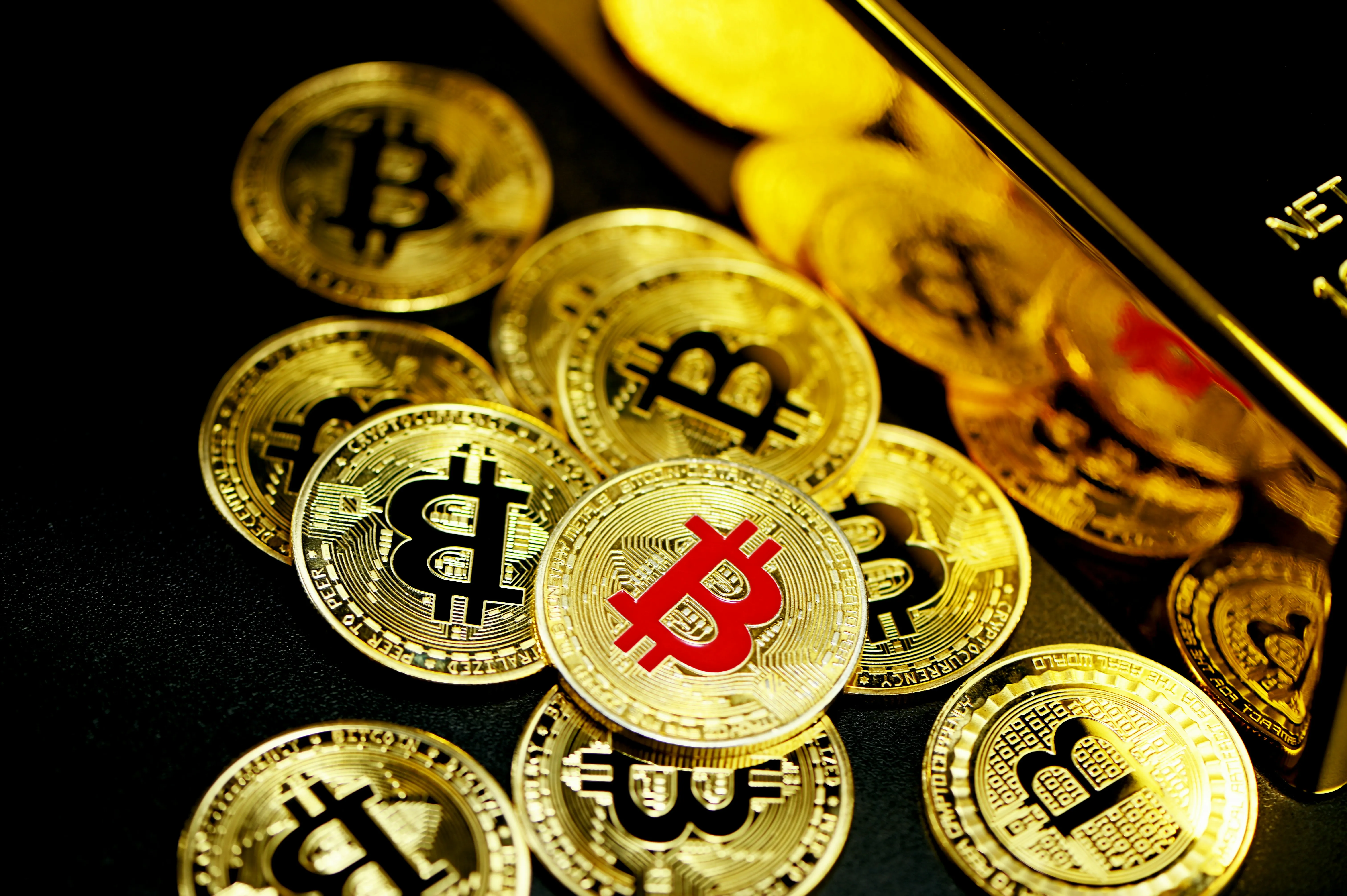 Biểu ngữ chương trình thành viên VIP MB6666 với tông màu vàng và xanh đậm, thể hiện sự sang trọng và độc quyền.